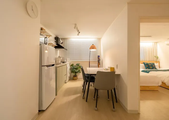 Apartment 3mins Cozy Daeheung Seoul